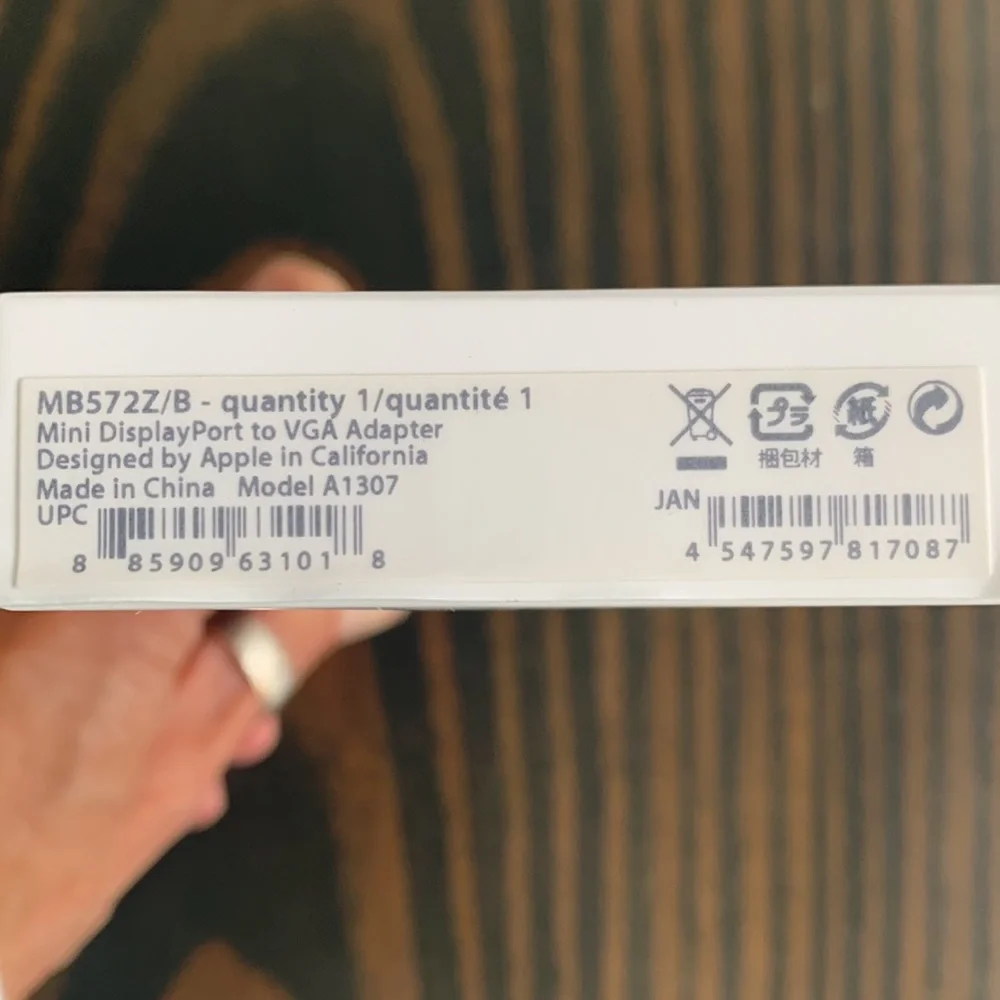 Apple Mini DisplayPort to VGA Adapter